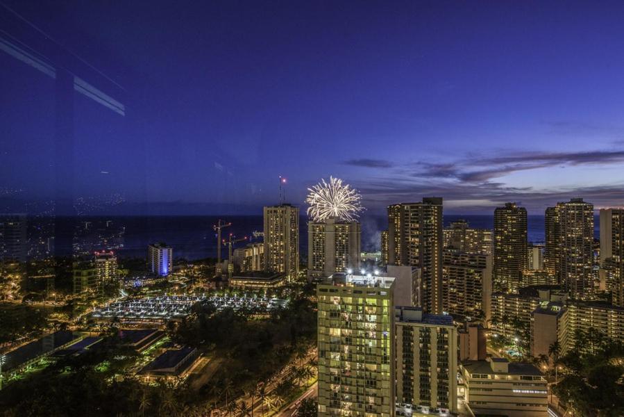 Hawaiian Monarch Penthouse 401 By Hawaii Ocean Club Apartment Honolulu Exterior photo
